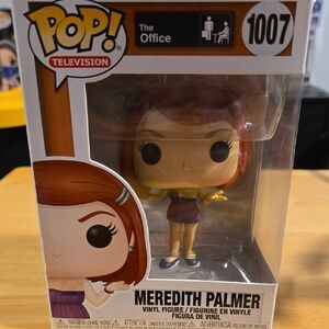 Funko Pop! The Office Meredith Palmer - Orange and Purple
